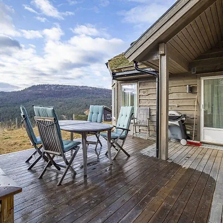 Edvardski Vila * Stryn